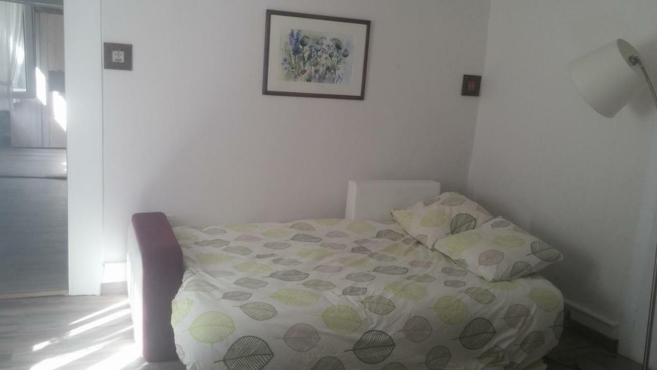 Apartment Corneille Колмар Екстериор снимка
